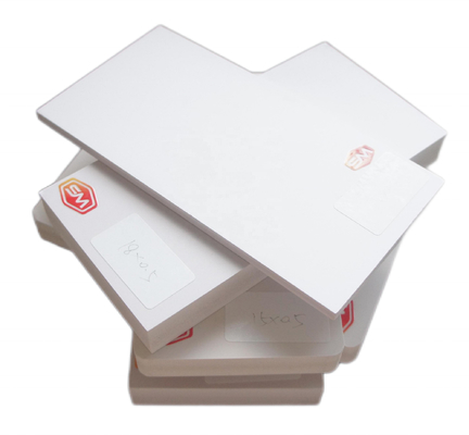 ISO9001 CE ROHS รับรอง กระดาษฟองสีขาว สําหรับเฟอร์นิเจอร์และการก่อสร้าง